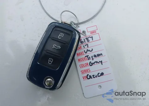 2017 Volkswagen Tiguan 2.0T Wolfsburg Edition z USA, uszkodzony, nr VIN WVGSV7AX8HK011905